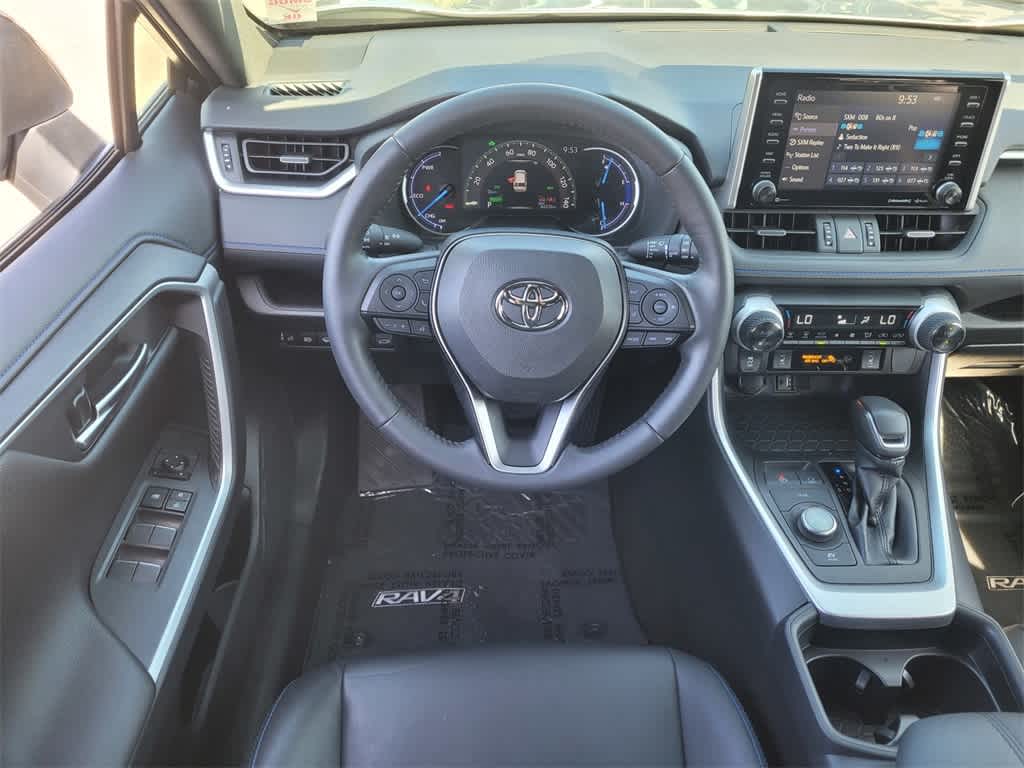 2019 Toyota RAV4 Hybrid XSE 11