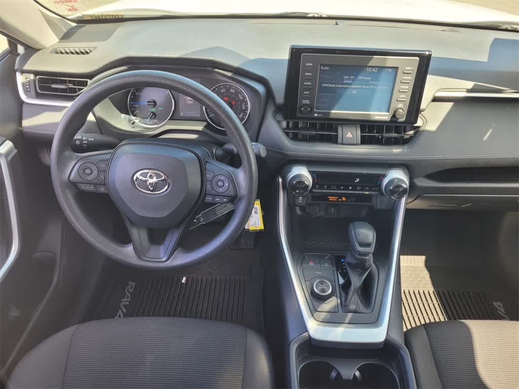 2020 Toyota RAV4 Hybrid LE 10
