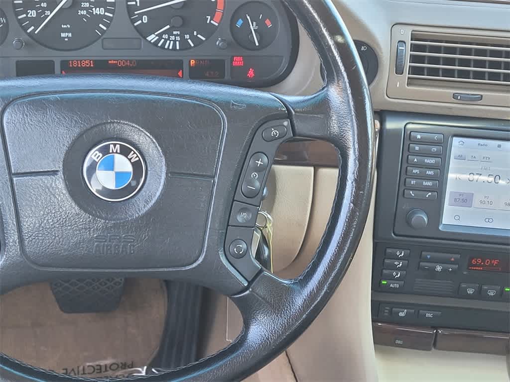 2001 BMW 7 Series 740iA 14