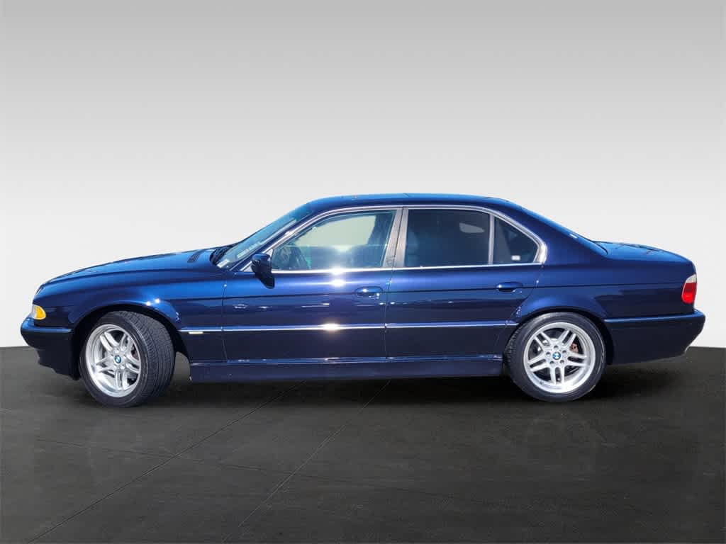 2001 BMW 7 Series 740iA 4
