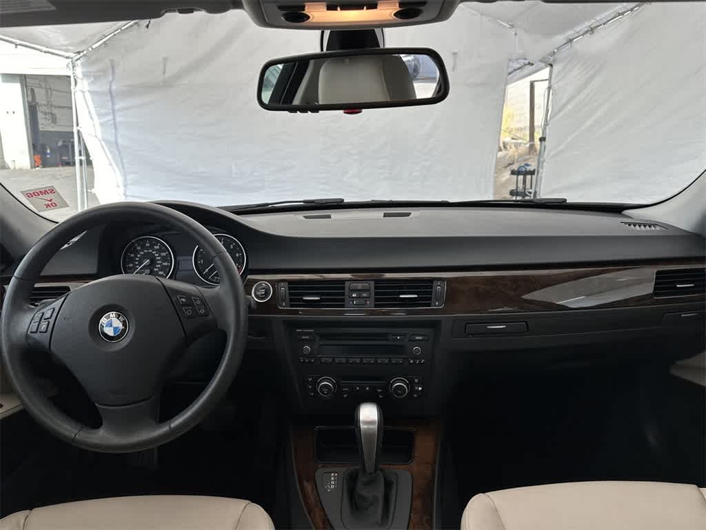 2010 BMW 3 Series 328i 10