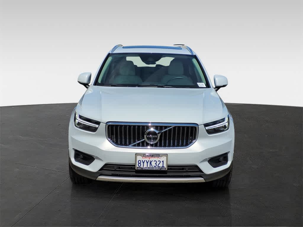 2022 Volvo XC40 Inscription 3