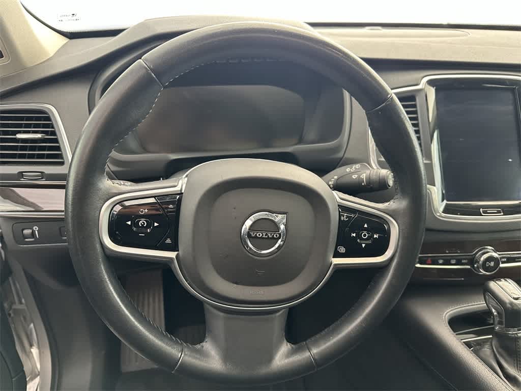 2019 Volvo XC90 Momentum 16