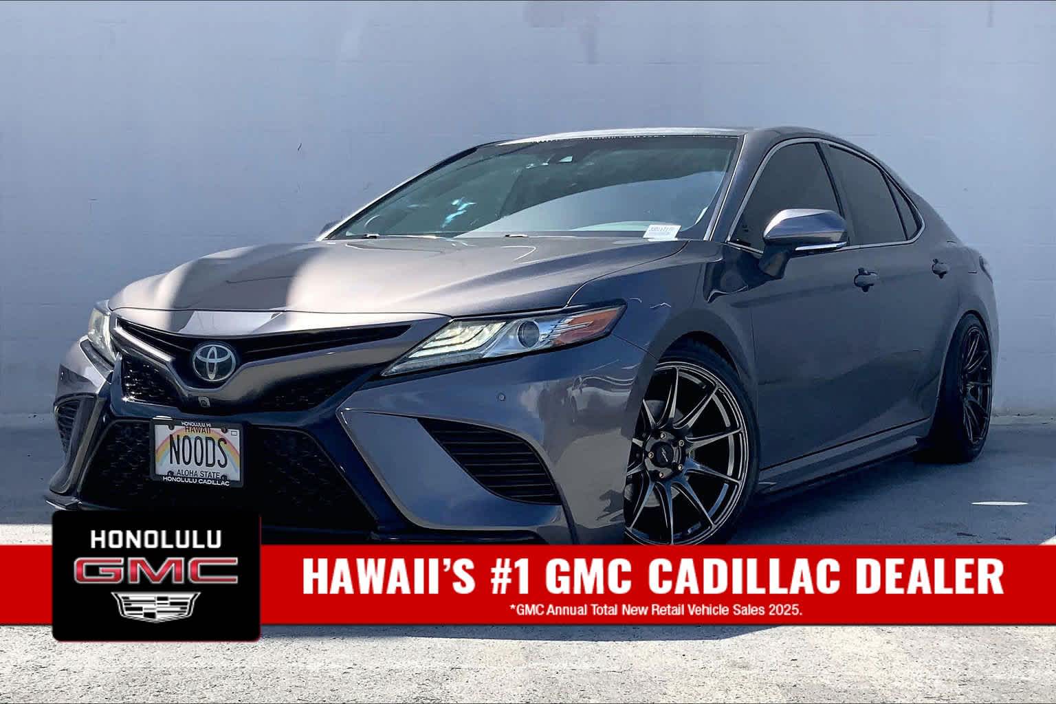 Gray 2018 Toyota Camry Sedan Front-Wheel Drive 8-Speed Automatic