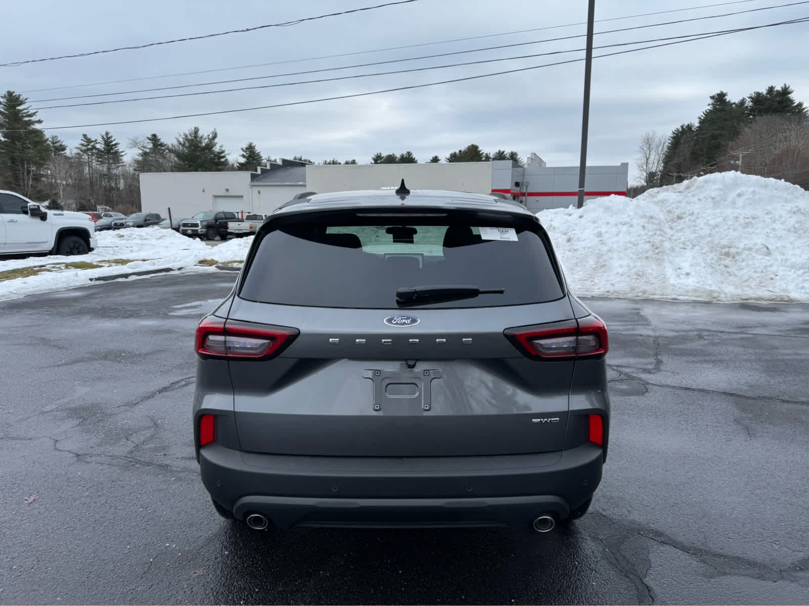 View vehicle photo 4