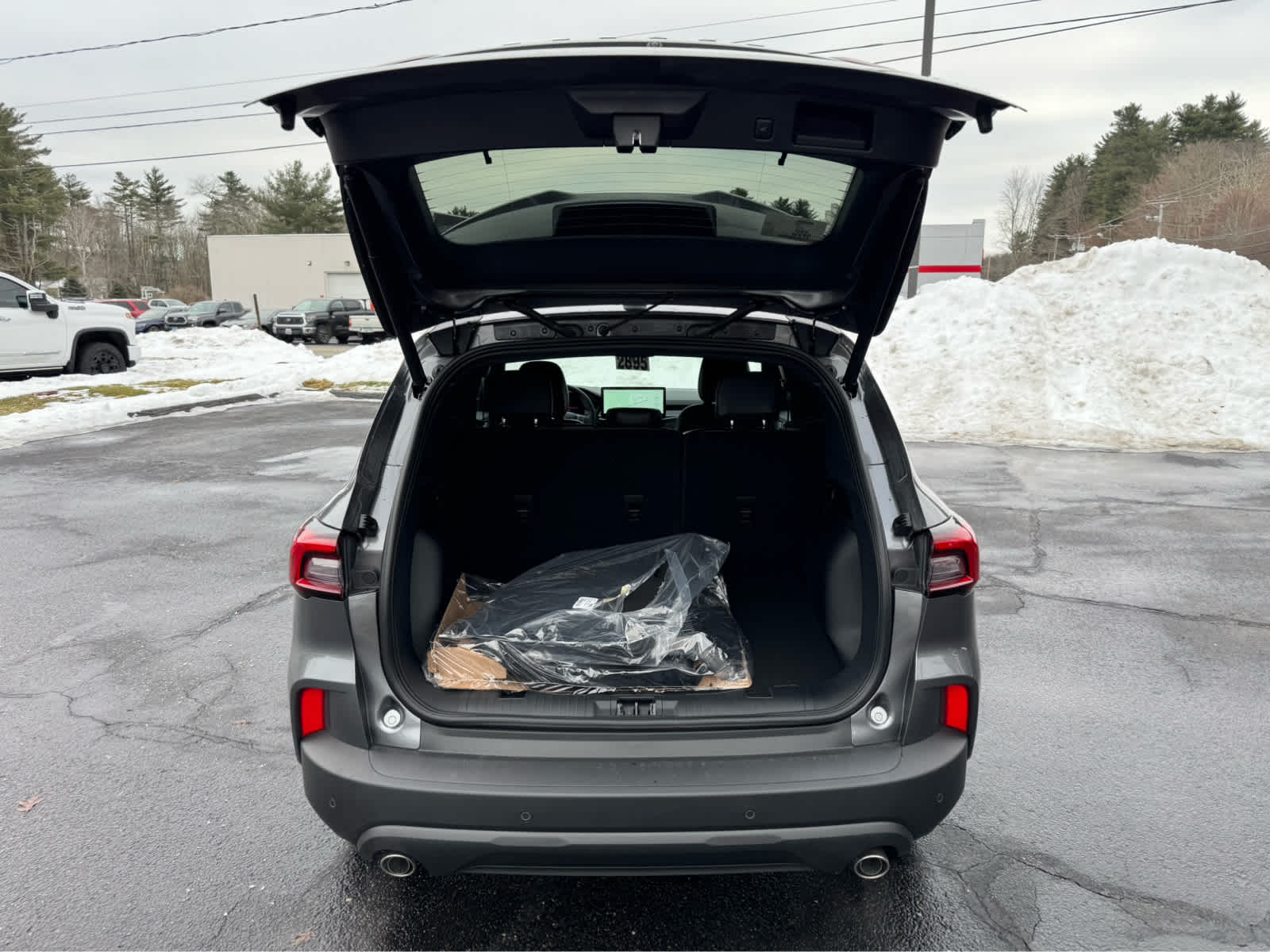 View vehicle photo 5