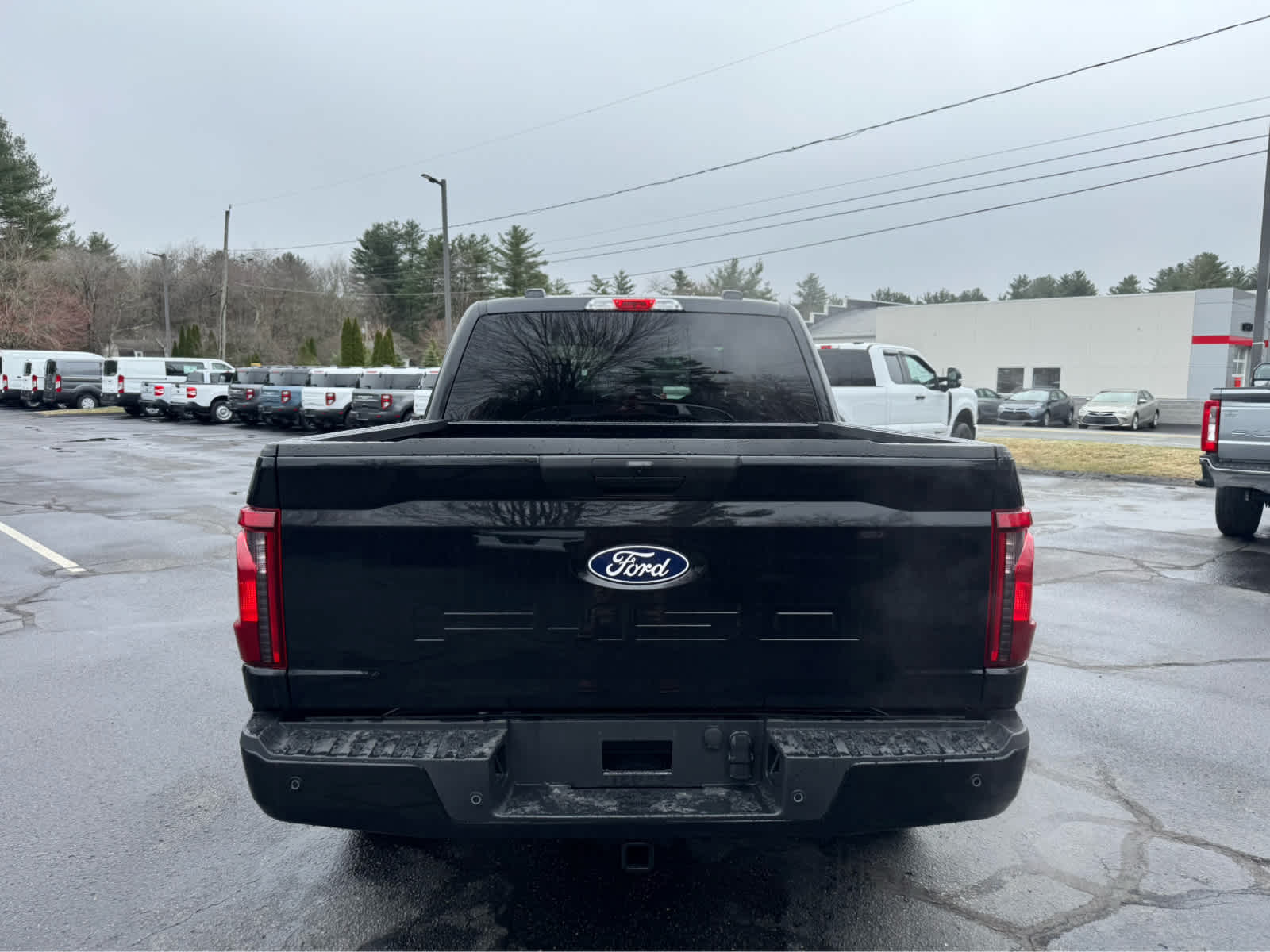 View vehicle photo 4