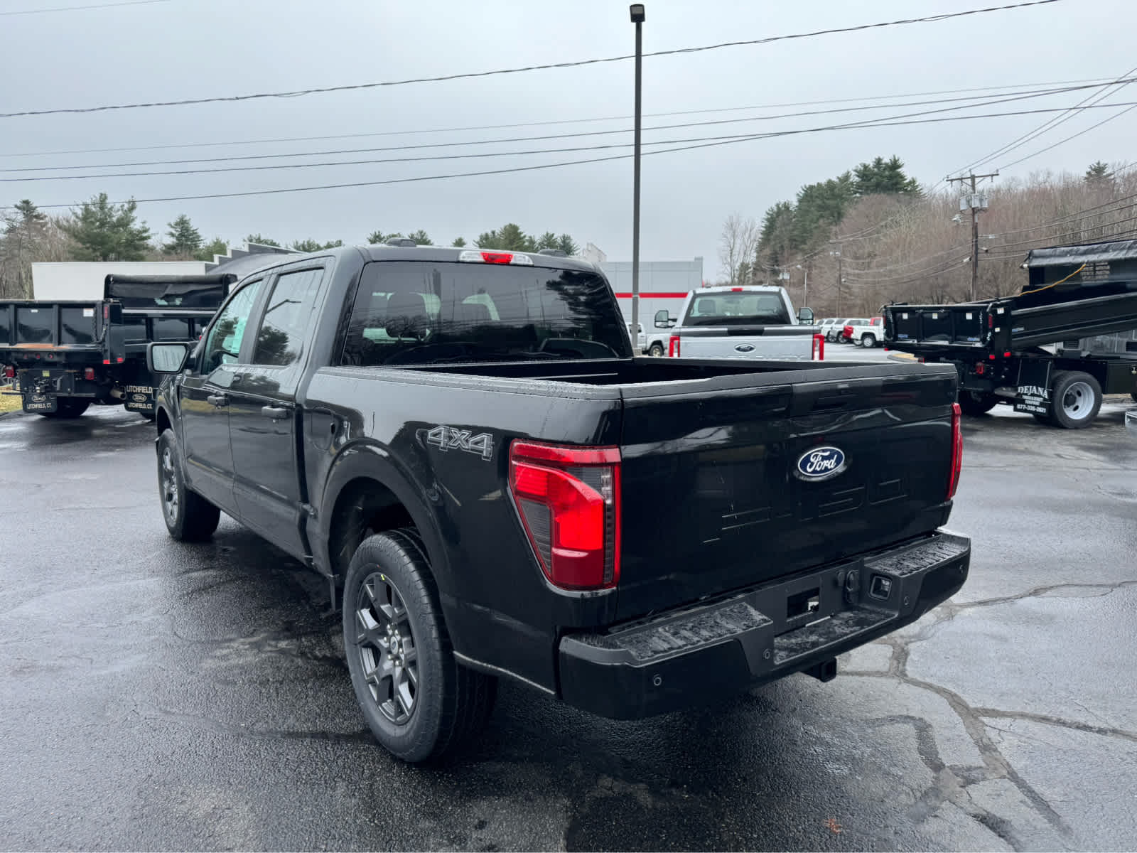 View vehicle photo 3