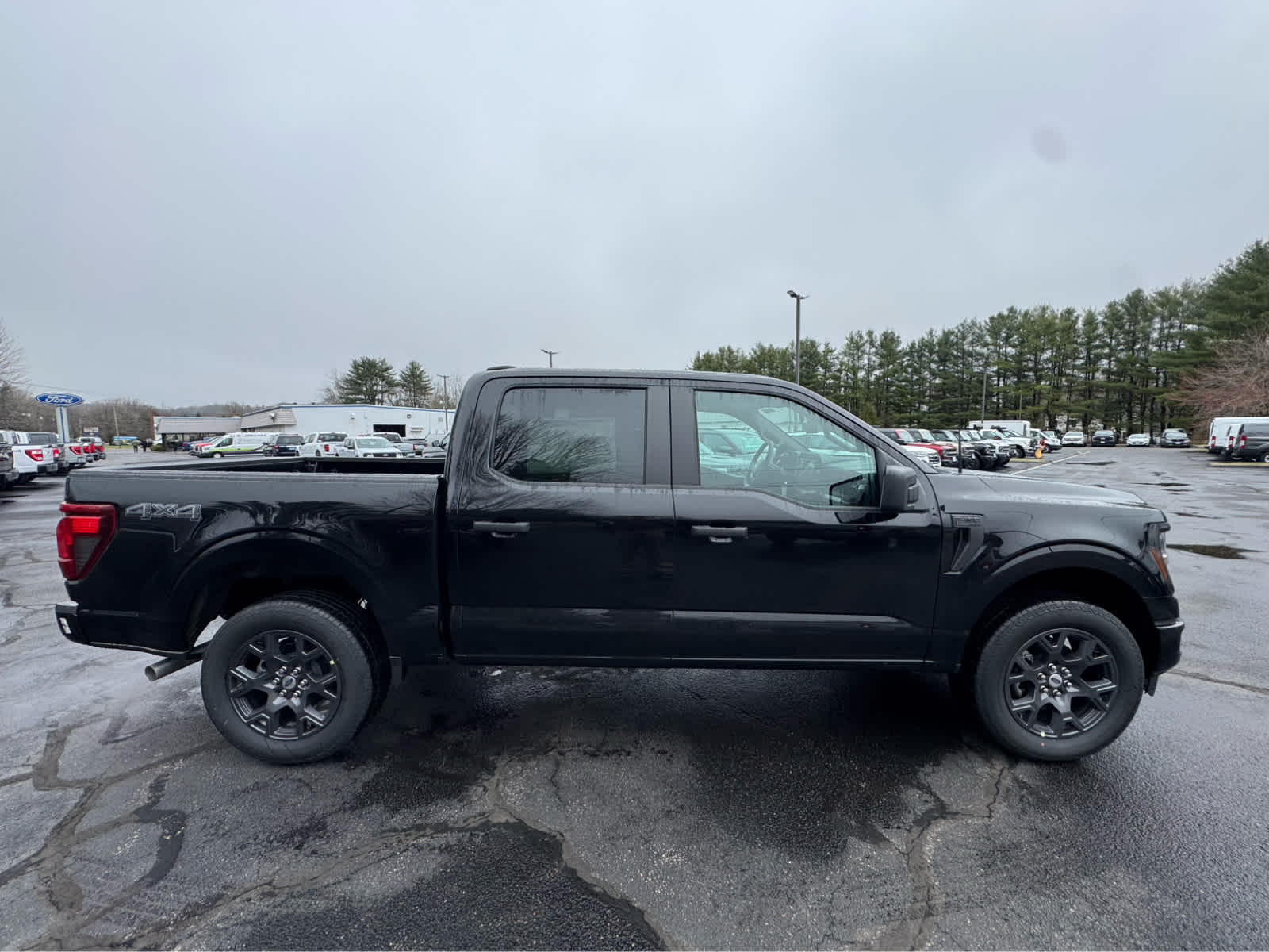 View vehicle photo 7