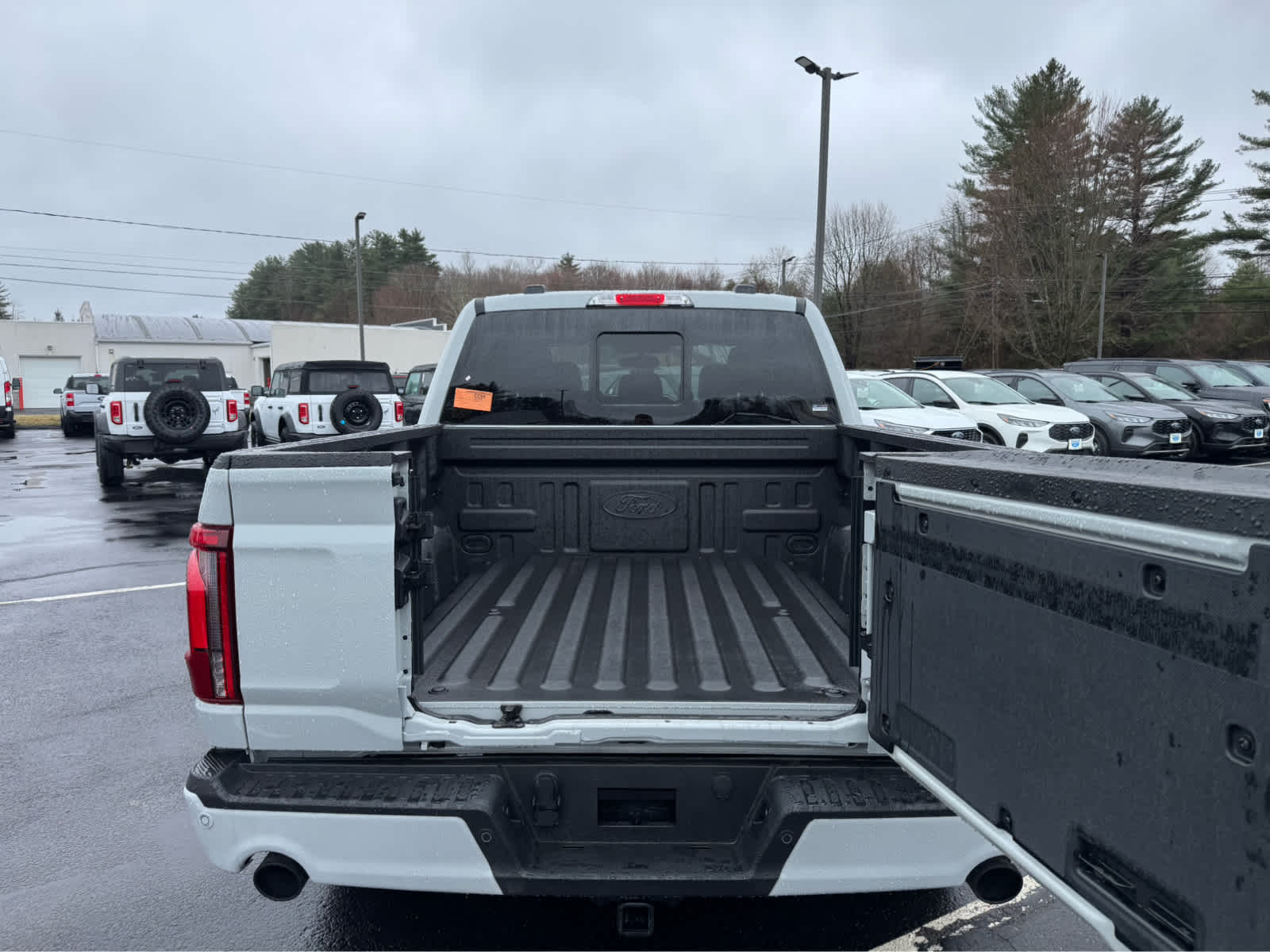 View vehicle photo 6