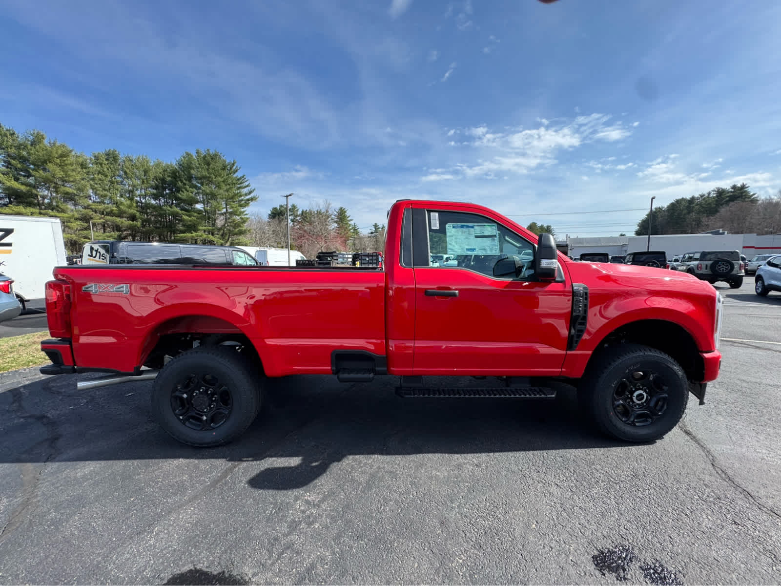 View vehicle photo 7