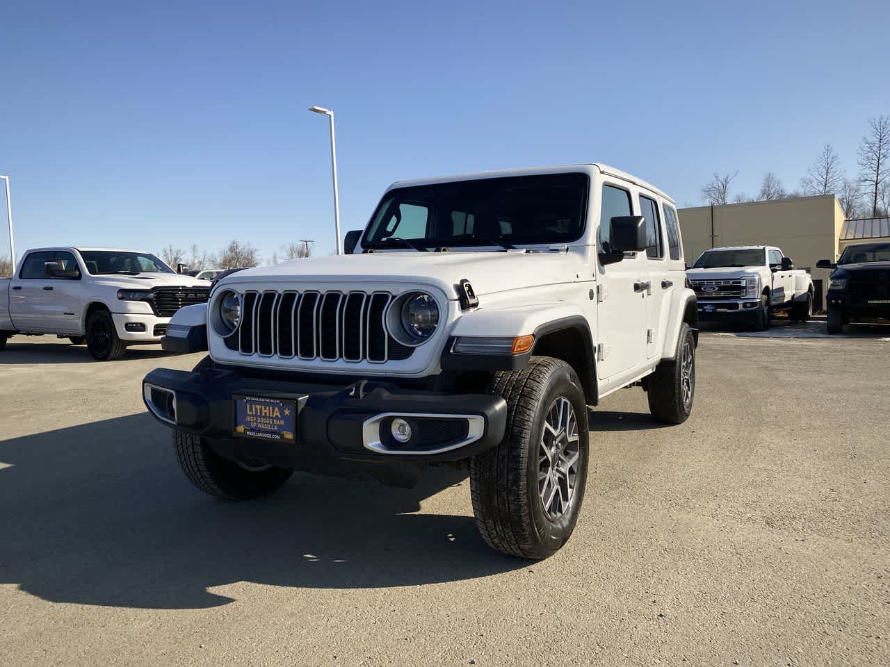 View vehicle photo 2