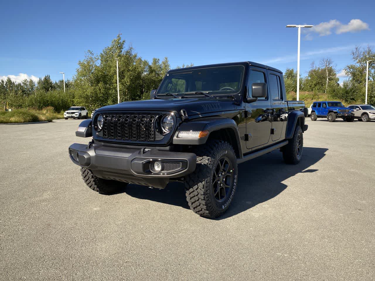 View vehicle photo 2