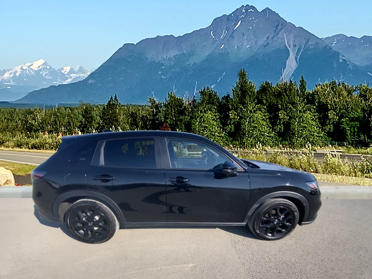 View vehicle photo 6