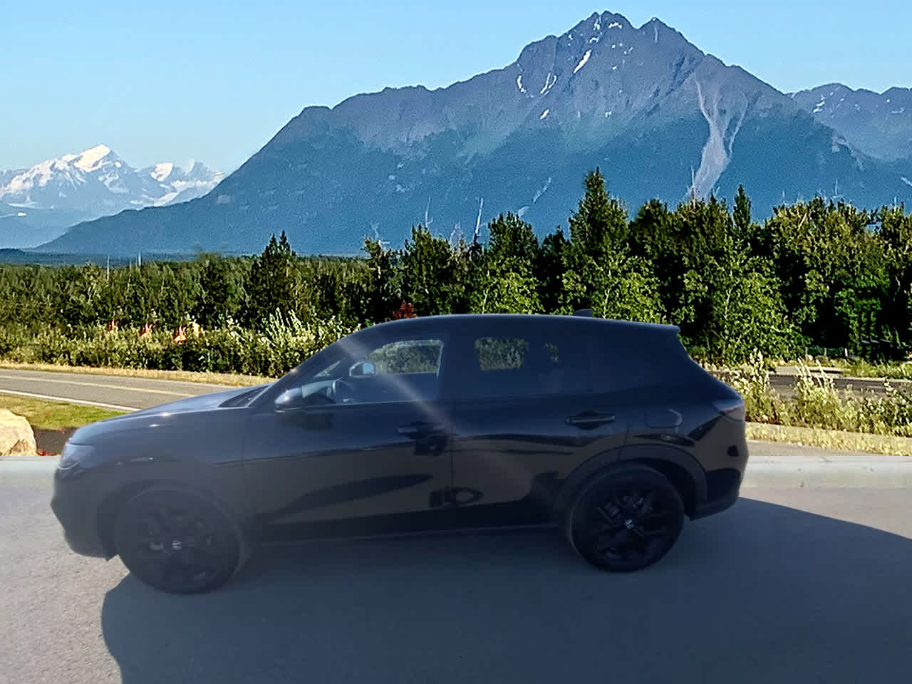 View vehicle photo 2