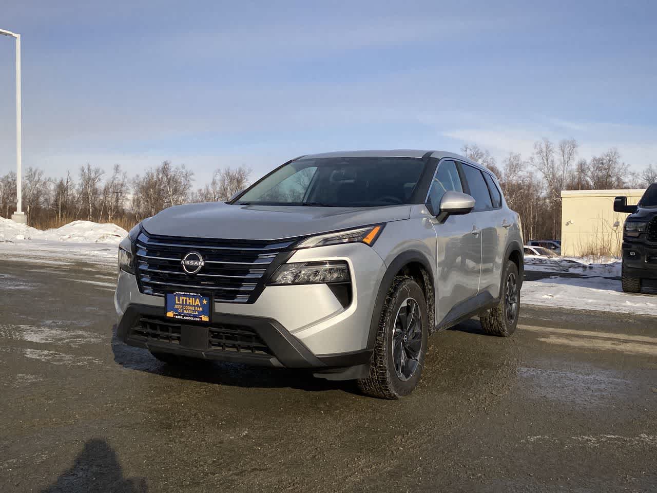 View vehicle photo 2