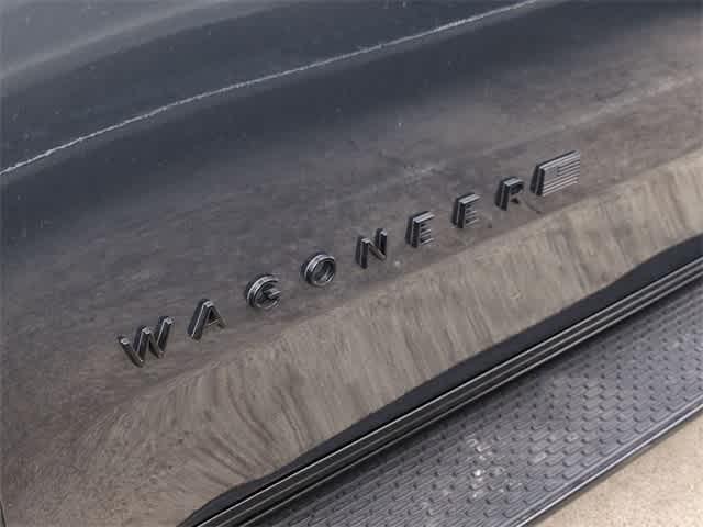 2024 Jeep Wagoneer Series II Carbide 32