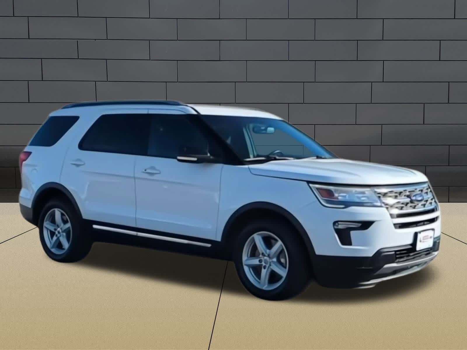 2018 Ford Explorer XLT 2