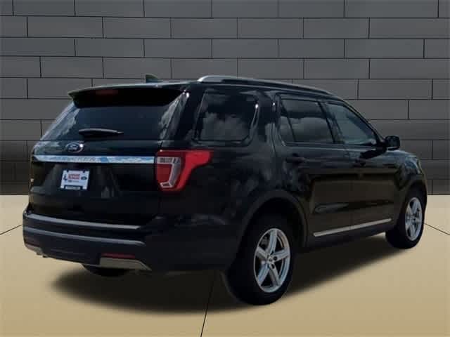 2019 Ford Explorer XLT 8