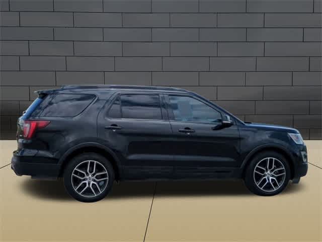 2016 Ford Explorer Sport 9