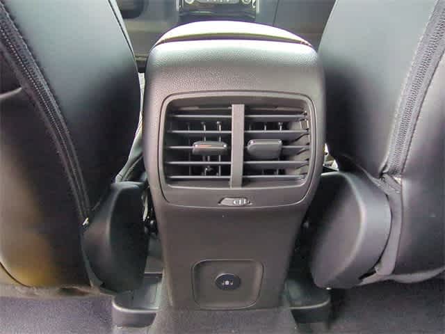 2024 Ford Escape ST-Line 21