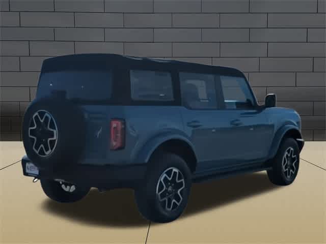 2022 Ford Bronco Outer Banks 8