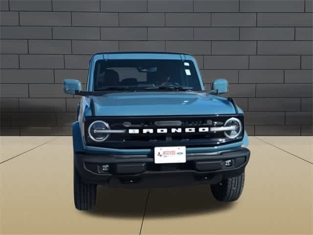 2022 Ford Bronco Outer Banks 3