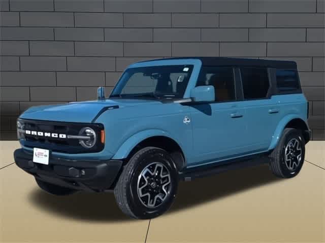 2022 Ford Bronco Outer Banks 4