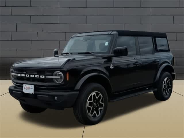 2022 Ford Bronco Outer Banks 4