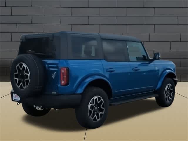 2024 Ford Bronco Outer Banks 8