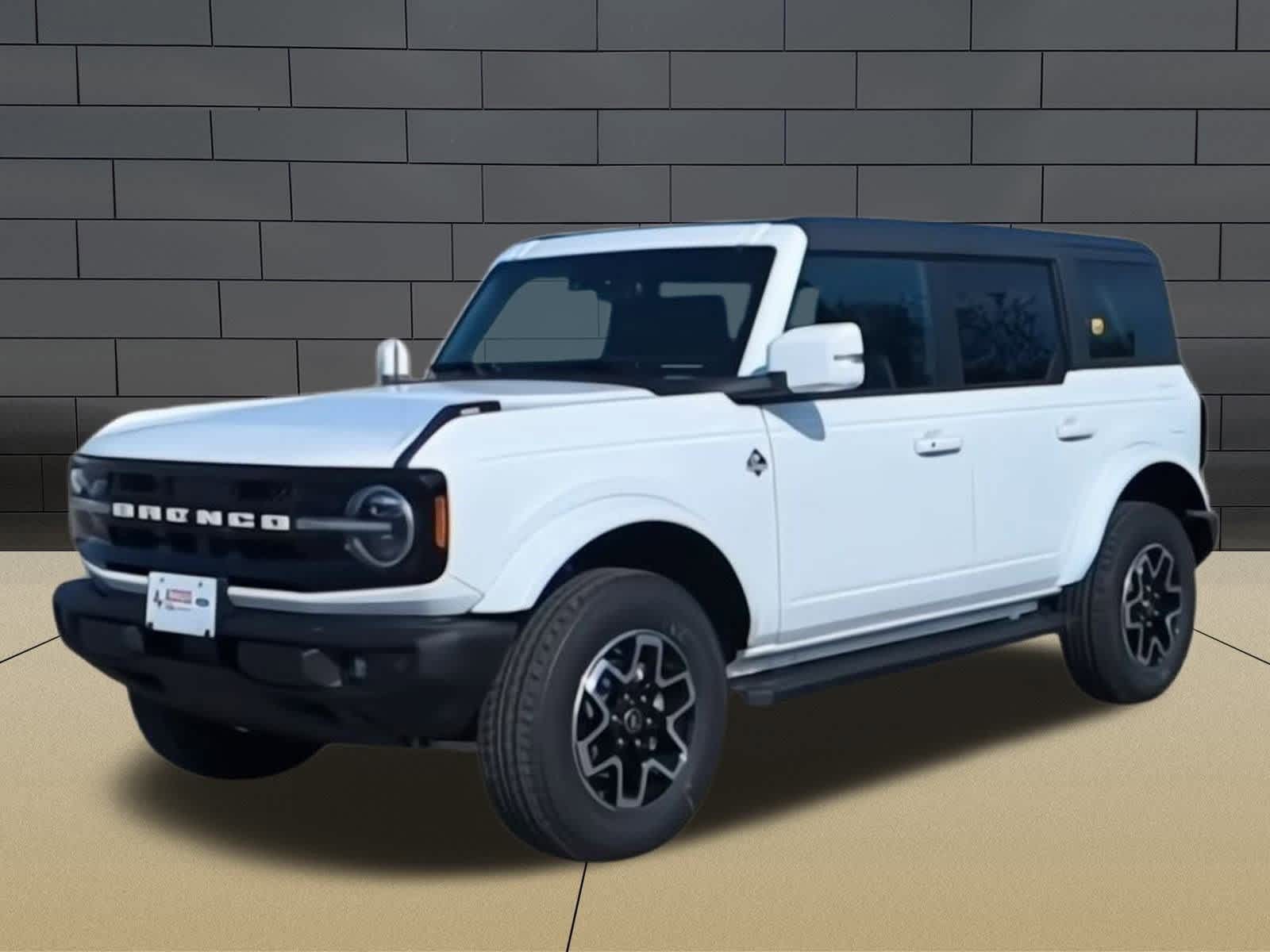 2024 Ford Bronco Outer Banks 4