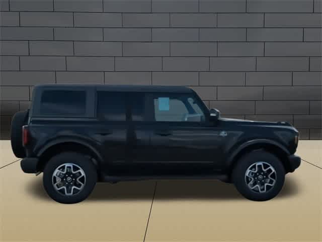 2024 Ford Bronco Outer Banks 9