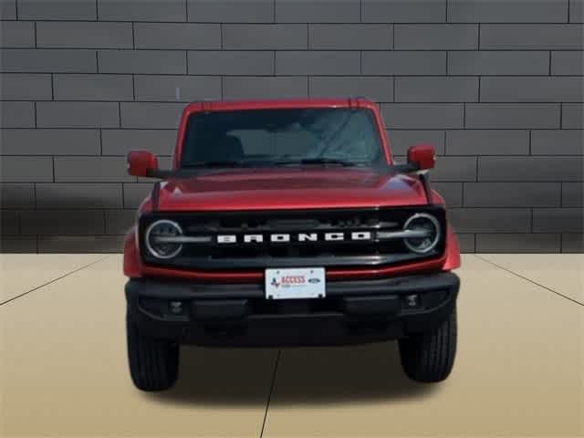 2024 Ford Bronco Outer Banks 3