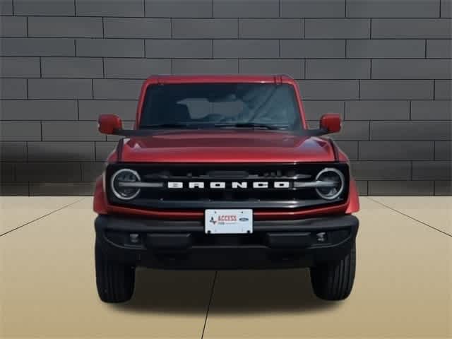 2024 Ford Bronco Outer Banks 3