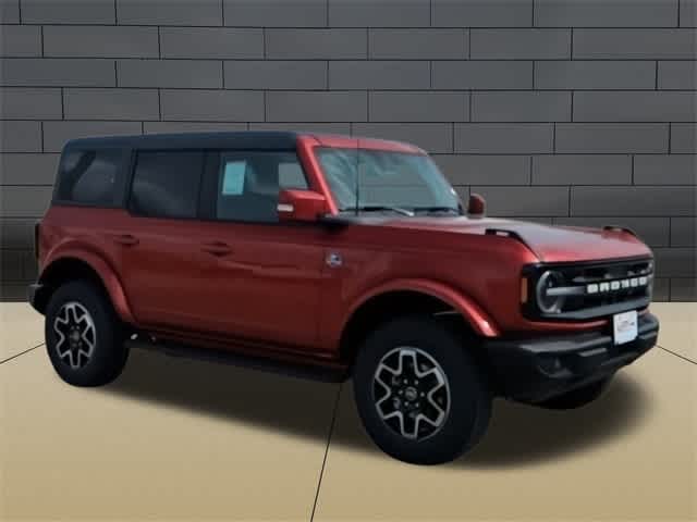 2024 Ford Bronco Outer Banks 2