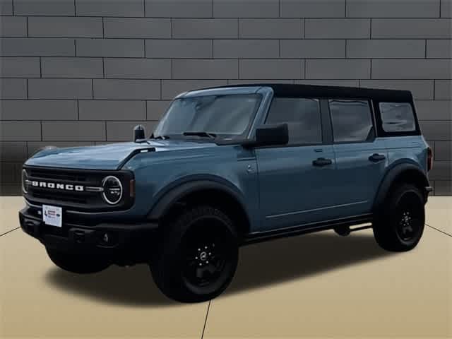 2022 Ford Bronco Black Diamond 4