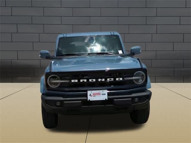 2024 Ford Bronco Outer Banks 3