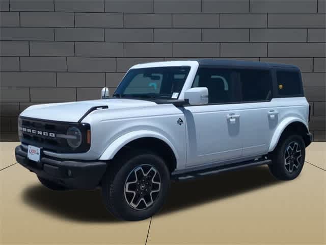 2024 Ford Bronco Outer Banks 4