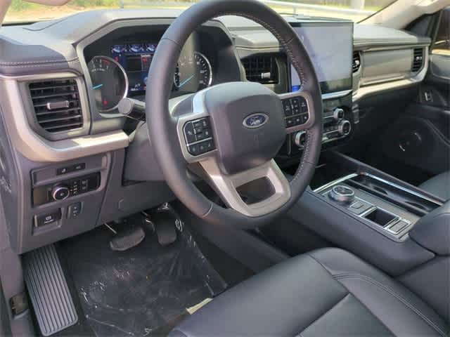 2024 Ford Expedition XLT 10