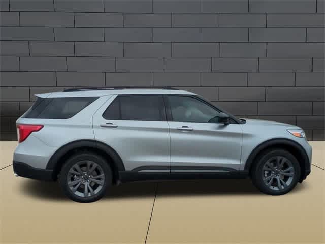 2024 Ford Explorer XLT 9