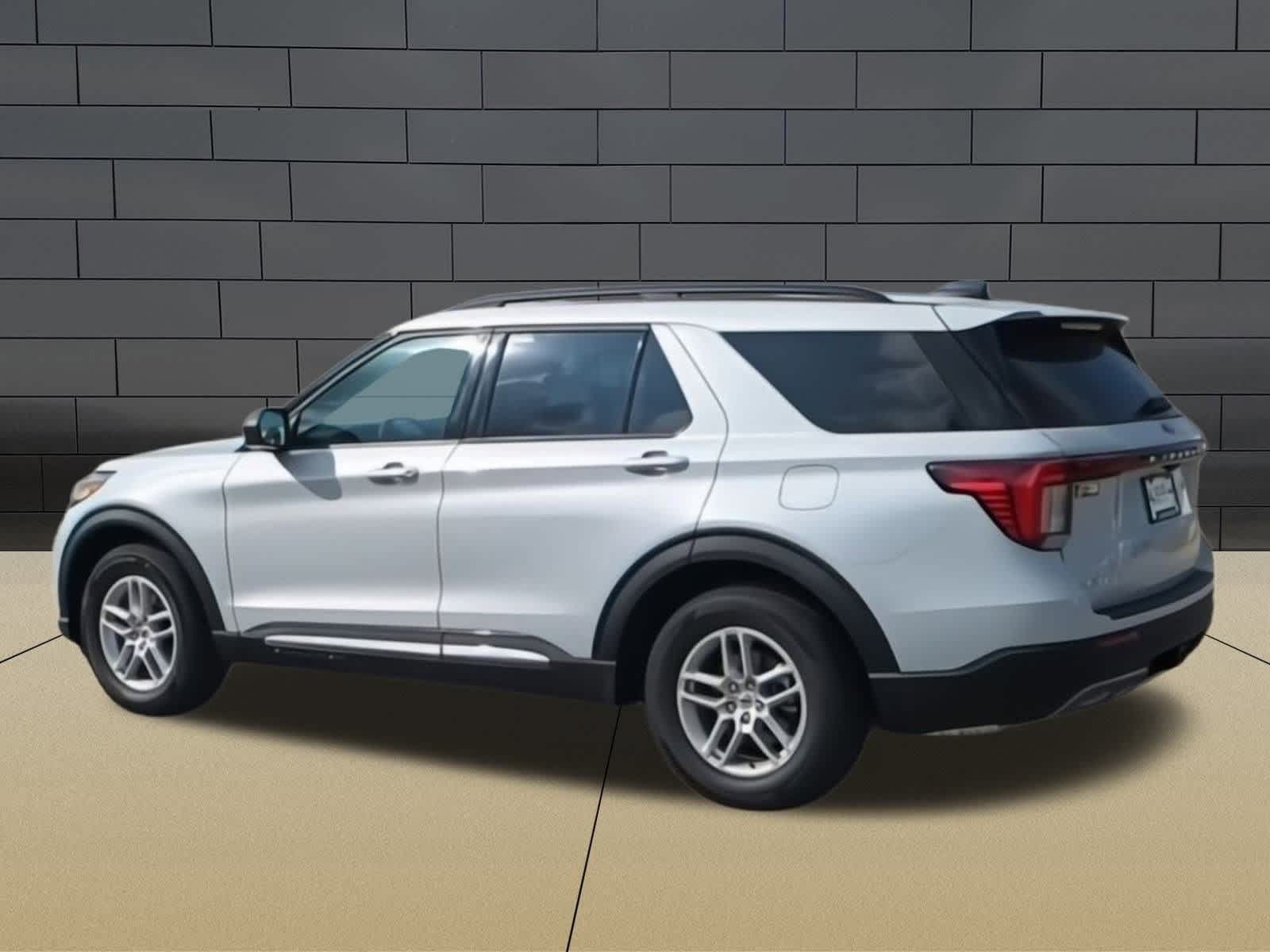 2025 Ford Explorer Active 6