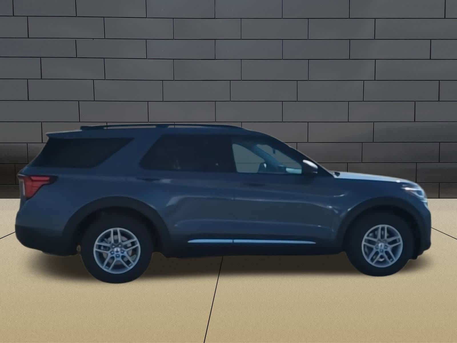 2025 Ford Explorer Active 9