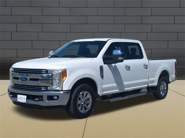 2017 Ford Super Duty F-250 SRW Lariat 2WD Crew Cab 6.75 Box 4