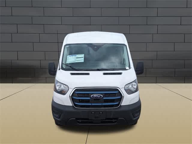 2023 Ford E-Transit BASE 8