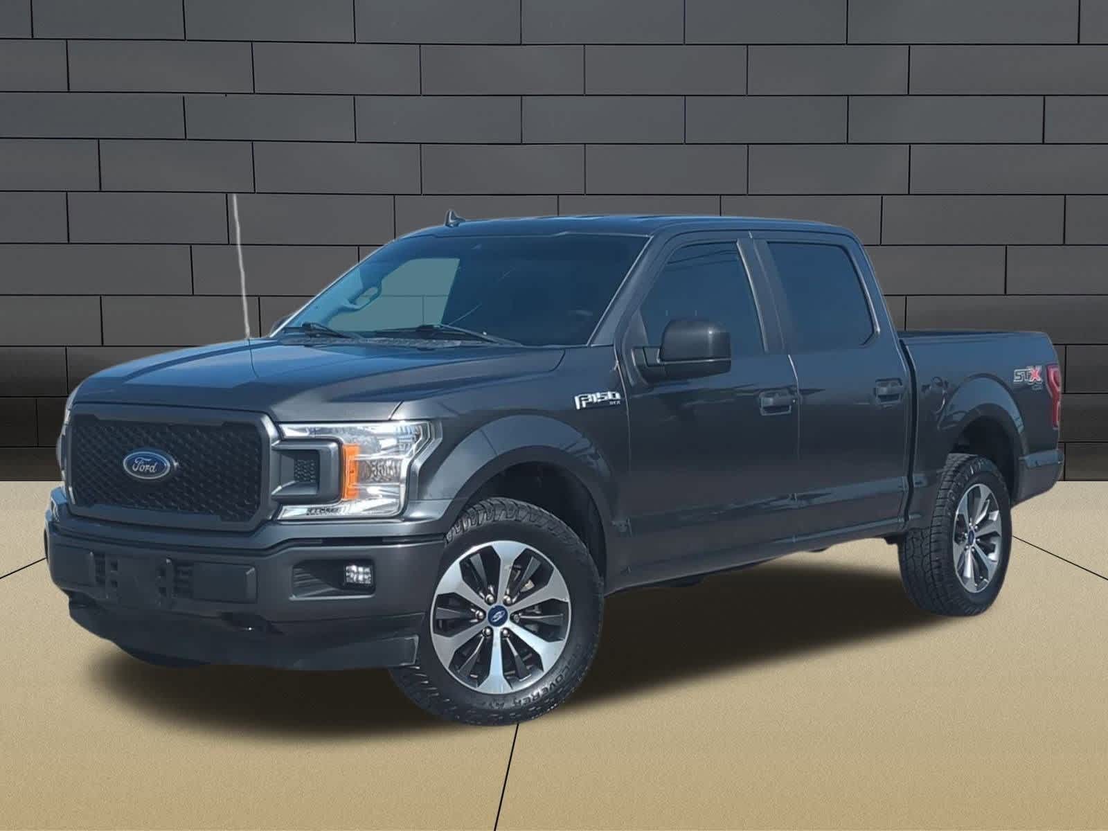 Ford F-150 XL SuperCrew 4WD