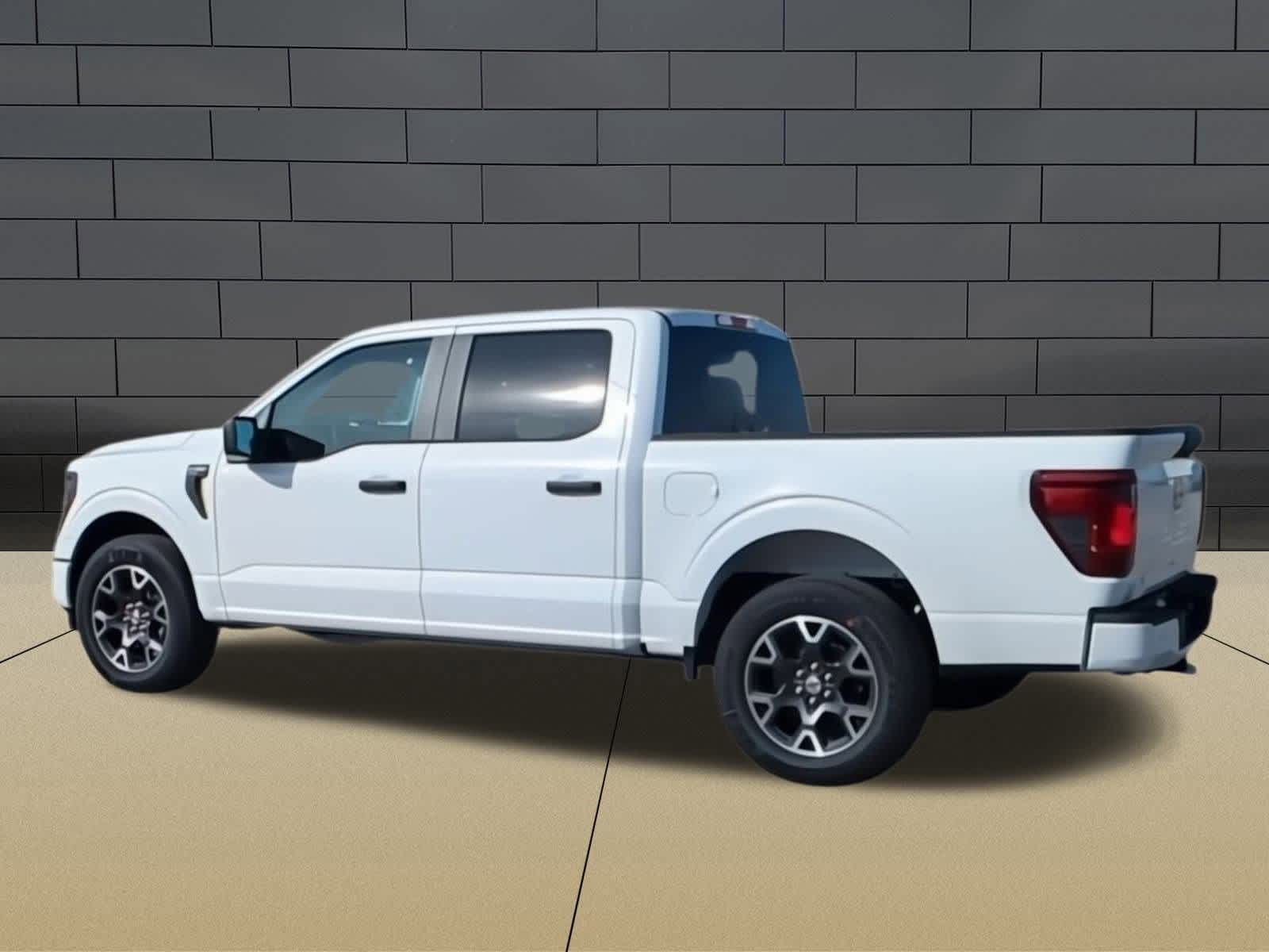 2024 Ford F-150 STX 2WD SuperCrew 5.5 Box 6