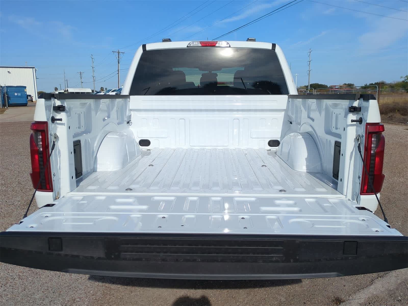 2024 Ford F-150 STX 2WD SuperCrew 5.5 Box 24