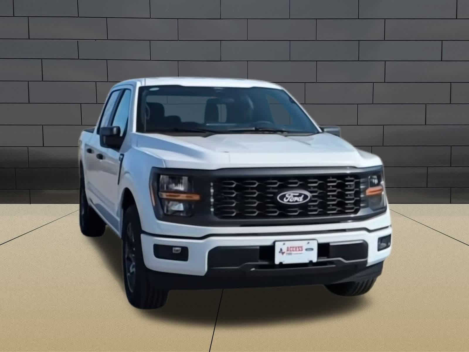 2024 Ford F-150 STX 2WD SuperCrew 5.5 Box 3