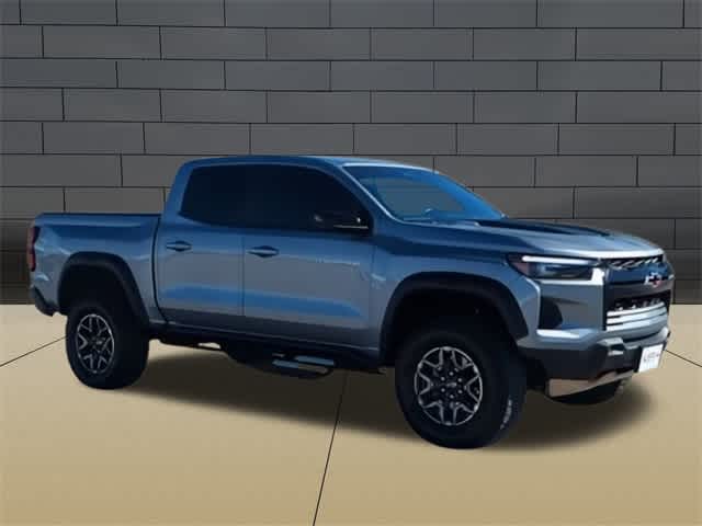 2023 Chevrolet Colorado 4WD ZR2 Crew Cab 2