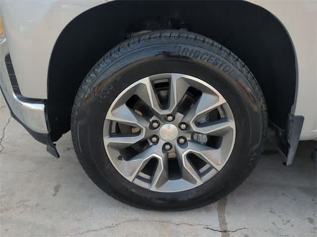 2019 Chevrolet Silverado 1500 LT 2WD Crew Cab 147 31